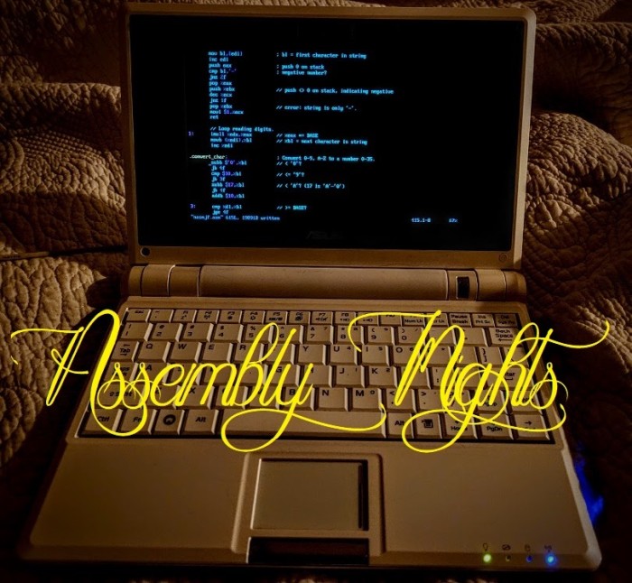My faithful asus eeepc 701 waiting romantically on the bed